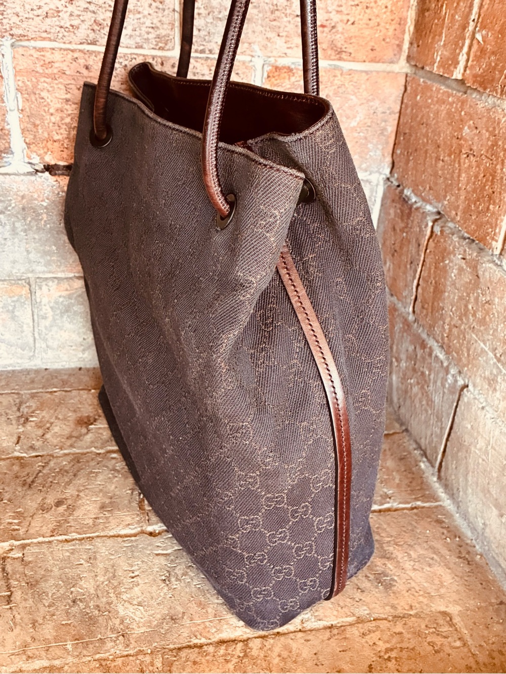 🤎 Gucci vintage classic GG monogram canvas tote leather handles price is firm - Picture 6 of 17